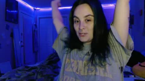 Snapshot of glitterspace chatting on October 15, 8:04 am anna online show from October 15, 8:04 am