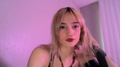 GloomieBear online show from April 23, 11:39 pm