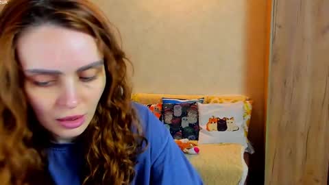 Gloria Wood online show from April 6, 6:53 pm