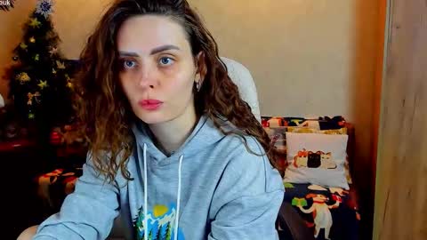 Gloria Wood online show from January 6, 5:06 pm