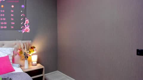 gloriaa_scott online show from April 3, 1:34 am