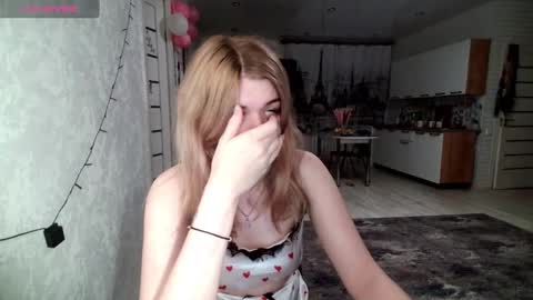  Roxy  online show from December 4, 2:25 am