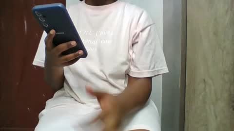 glossybae online show from October 13, 12:01 am