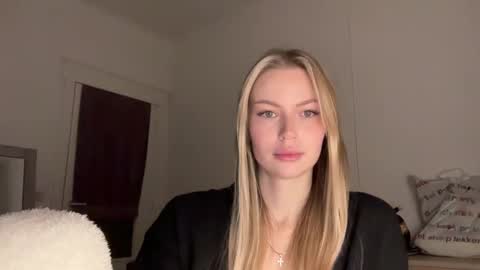 glow_angel online show from January 22, 5:28 pm