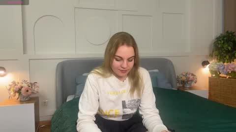 Margo online show from March 12, 1:42 am