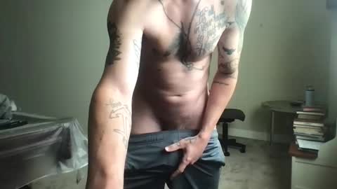 gnarlybarly2 online show from December 2, 3:53 pm