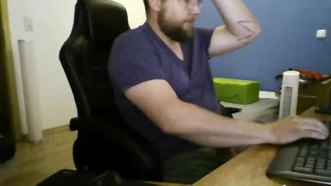 gnik_labinnah online show from July 10, 11:42 pm