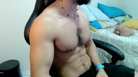 god hunkules online show from February 17, 6:40 pm