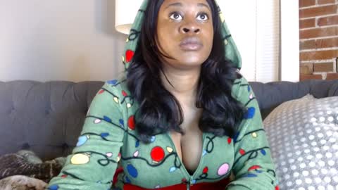 Snapshot of goddess_aaliyah chatting on January 20, 12:18 pm goddess_aaliyah online show from January 20, 12:18 pm