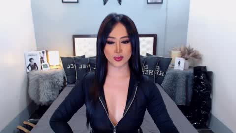 Nicole online show from January 15, 4:04 am