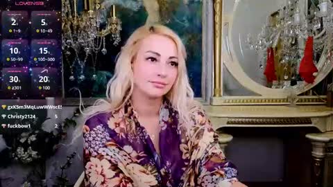 Angela online show from December 5, 8:28 pm