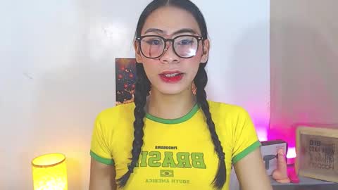 Kyla and Nian online show from November 13, 9:56 am