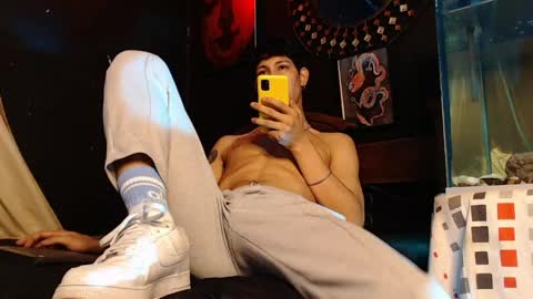 HUAN online show from May 20, 4:20 am