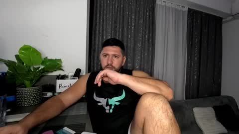 gold_alpha_boy online show from October 15, 6:20 pm