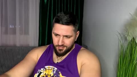 gold_alpha_boy online show from February 19, 5:12 pm