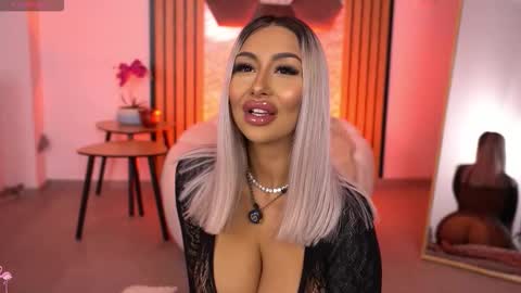 GoldenAmberX online show from January 12, 5:47 am