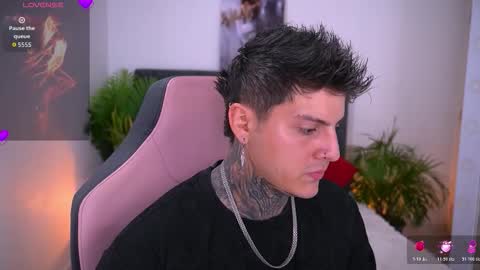 goldenatlasx online show from February 16, 7:23 pm