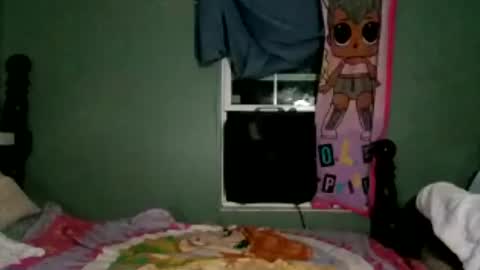goldendoll1704 online show from July 24, 3:15 am