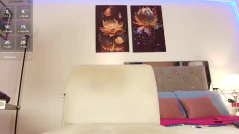 May smith online show from April 24, 7:10 am