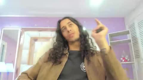 goldentemptation_ online show from March 21, 7:29 pm