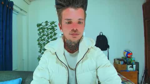 Goldy Loyal93 online show from October 9, 5:13 am