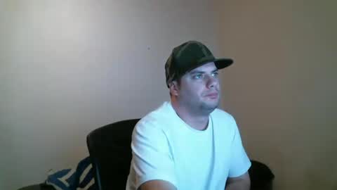 Snapshot of goleafzgo chatting on October 15, 3:10 am goleafzgo online show from October 15, 3:10 am