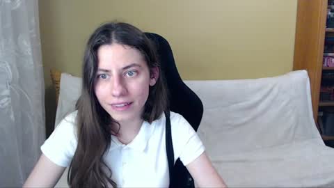Elizabeth Effie online show from July 17, 6:43 pm