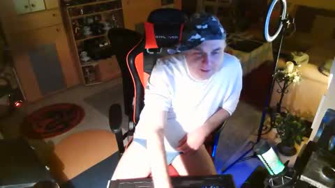 google5001 online show from December 20, 3:24 am