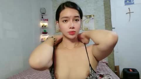 geneviev online show from April 15, 7:38 pm