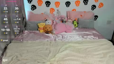 gorgeousline online show from November 4, 2:57 am