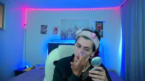 goth_minerva online show from March 1, 1:59 pm