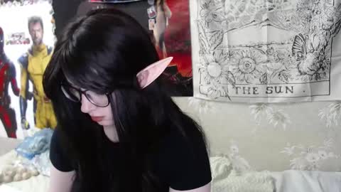 Snapshot of goth_pumpkin chatting on February 23, 9:48 pm Amy online show from February 23, 9:48 pm