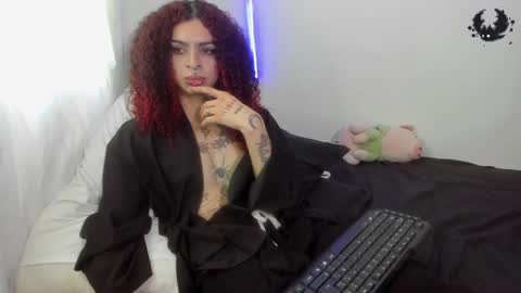 Snapshot of goth_ru chatting on January 13, 6:49 pm Russ online show from January 13, 6:49 pm