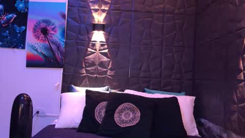 Gracey Milf online show from October 28, 11:44 am