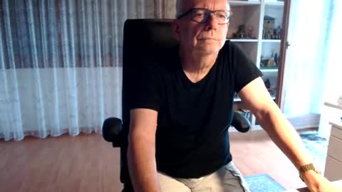 grandpach online show from June 3, 11:35 am