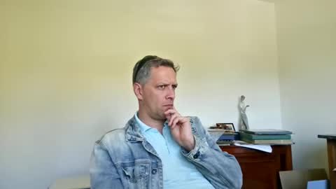 grattitude online show from December 16, 3:14 am