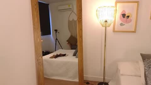 grecia_miller_ online show from May 20, 12:22 pm