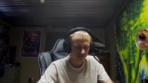 Greenlungs8195 online show from November 14, 9:44 am