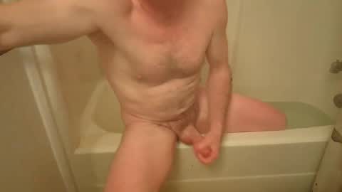 Snapshot of greenrooster1 chatting on September 21, 8:29 am greenrooster1 online show from September 21, 8:29 am