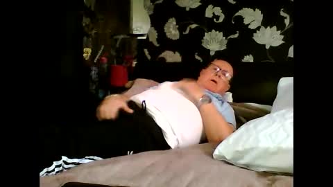 gregwest200519493 online show from March 29, 7:10 am