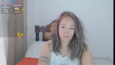 Snapshot of greicylondon chatting on January 12, 6:37 pm grey online show from January 12, 6:37 pm