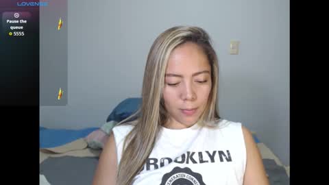 Snapshot of greicylondon chatting on September 14, 3:53 am grey online show from September 14, 3:53 am