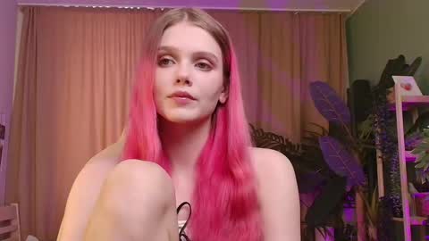 gretchen_mol online show from February 6, 7:34 am