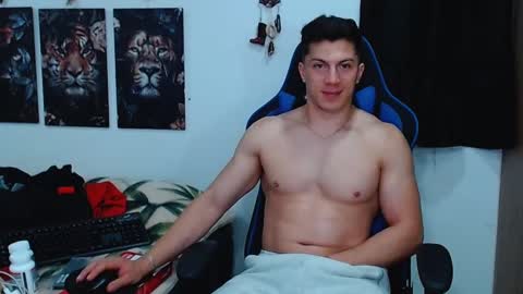 griego01 online show from March 12, 10:50 pm