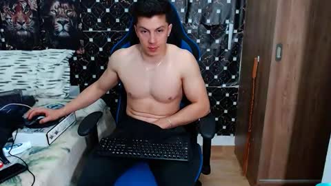 griego01 online show from May 5, 5:47 am