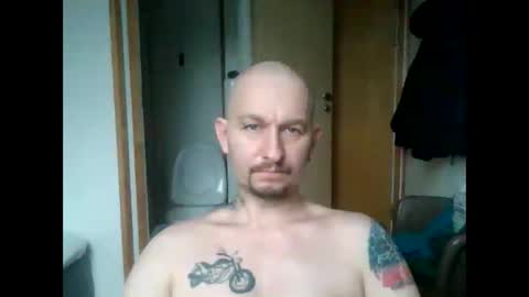 grzegorz40 online show from March 2, 3:48 pm