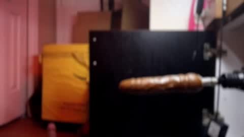 Snapshot of gswaze12 chatting on October 23, 7:43 am GSwaze online show from October 23, 7:43 am