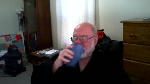 Gary online show from February 4, 10:24 pm