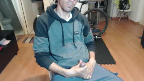 guachin_new online show from October 1, 5:06 am