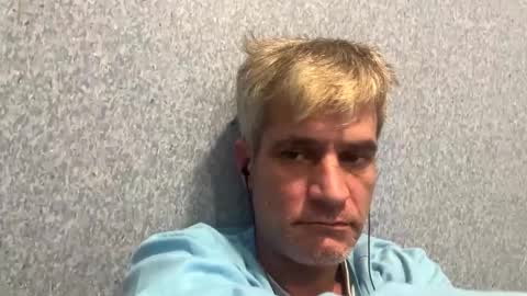 guardiannif_ online show from September 21, 11:47 am